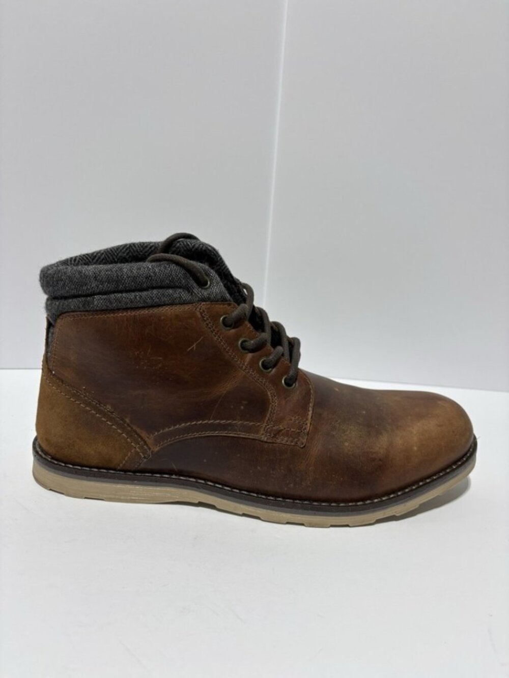 Crevo Men’s Geoff Brown Chukka Boots, Size 10.5 M